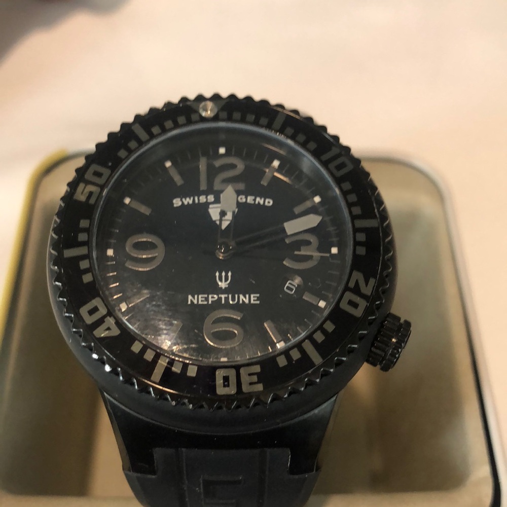 Swiss Legend Neptune black sapphitek crystal and grey dial pre-owned NO BATTERY